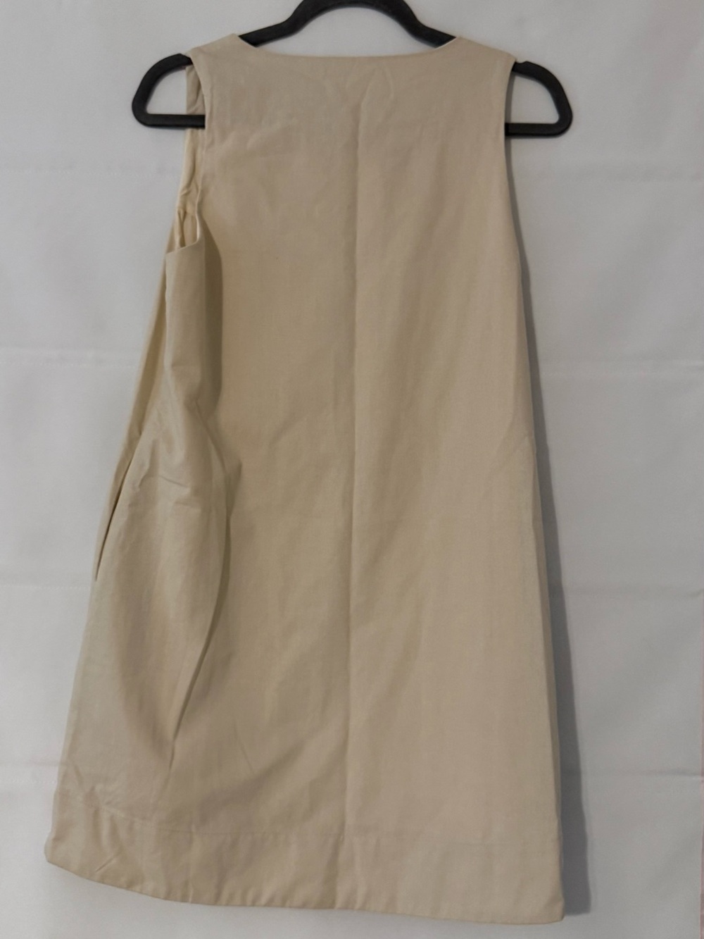 FANCYD Sleeveless Scallop-Button Mini Dress in Cream - Picture 3 of 4